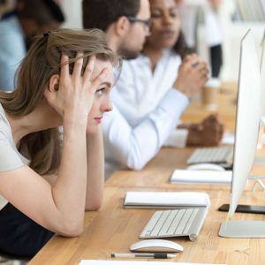 Mageia Grub error 17 is an error that may prevent you from loading the menus. It may be due to an incorrect partition or one that is not supported by Mageia. It may also be due to a broken hard disk drive (HDD).

